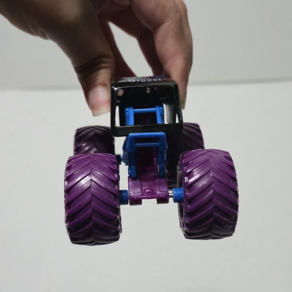 Monster Jam Lot of 4 Son-Uva Digger Whiplash Calavera Diecast 1:64 Truck Toy